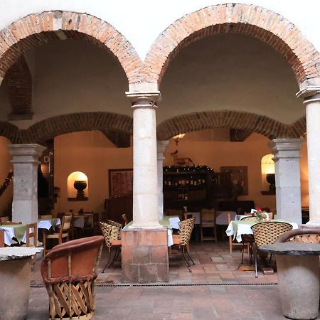 Hotel Los Arcos Taxco de Alarcon Esterno foto