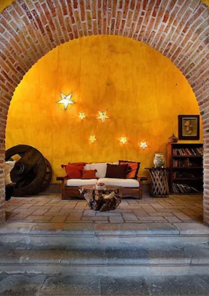 Hotel Los Arcos Taxco de Alarcon Esterno foto