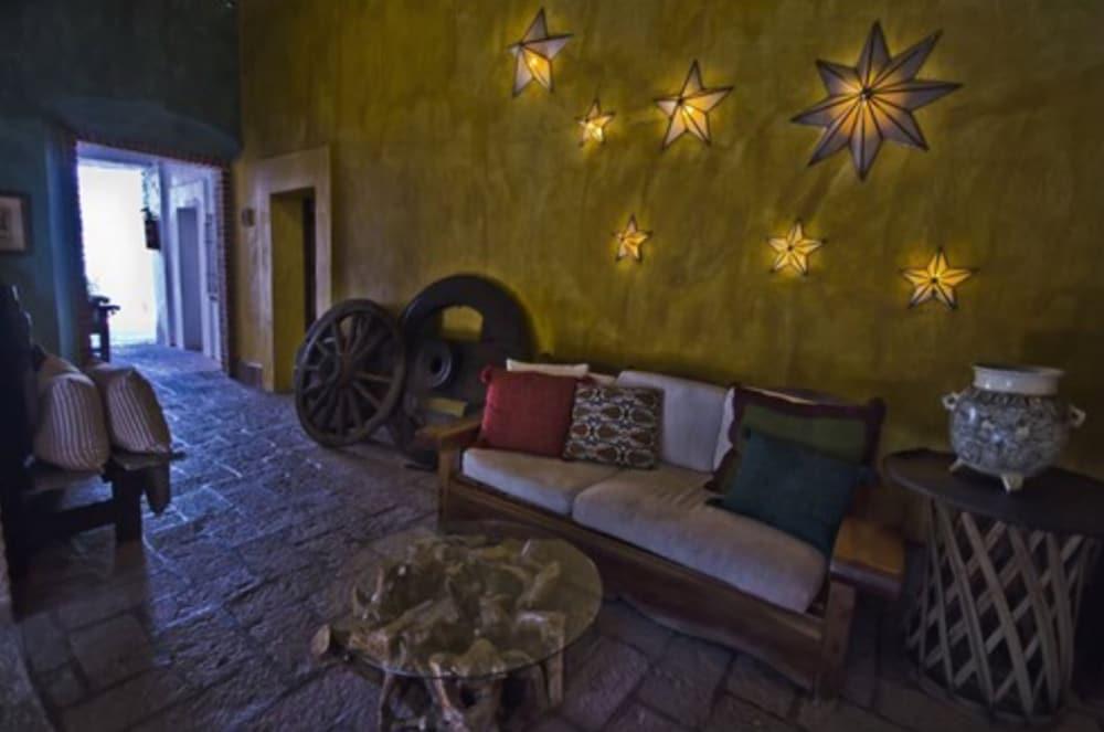 Hotel Los Arcos Taxco de Alarcon Esterno foto