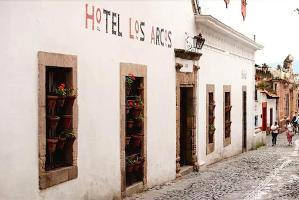 Hotel Los Arcos Taxco de Alarcon Esterno foto