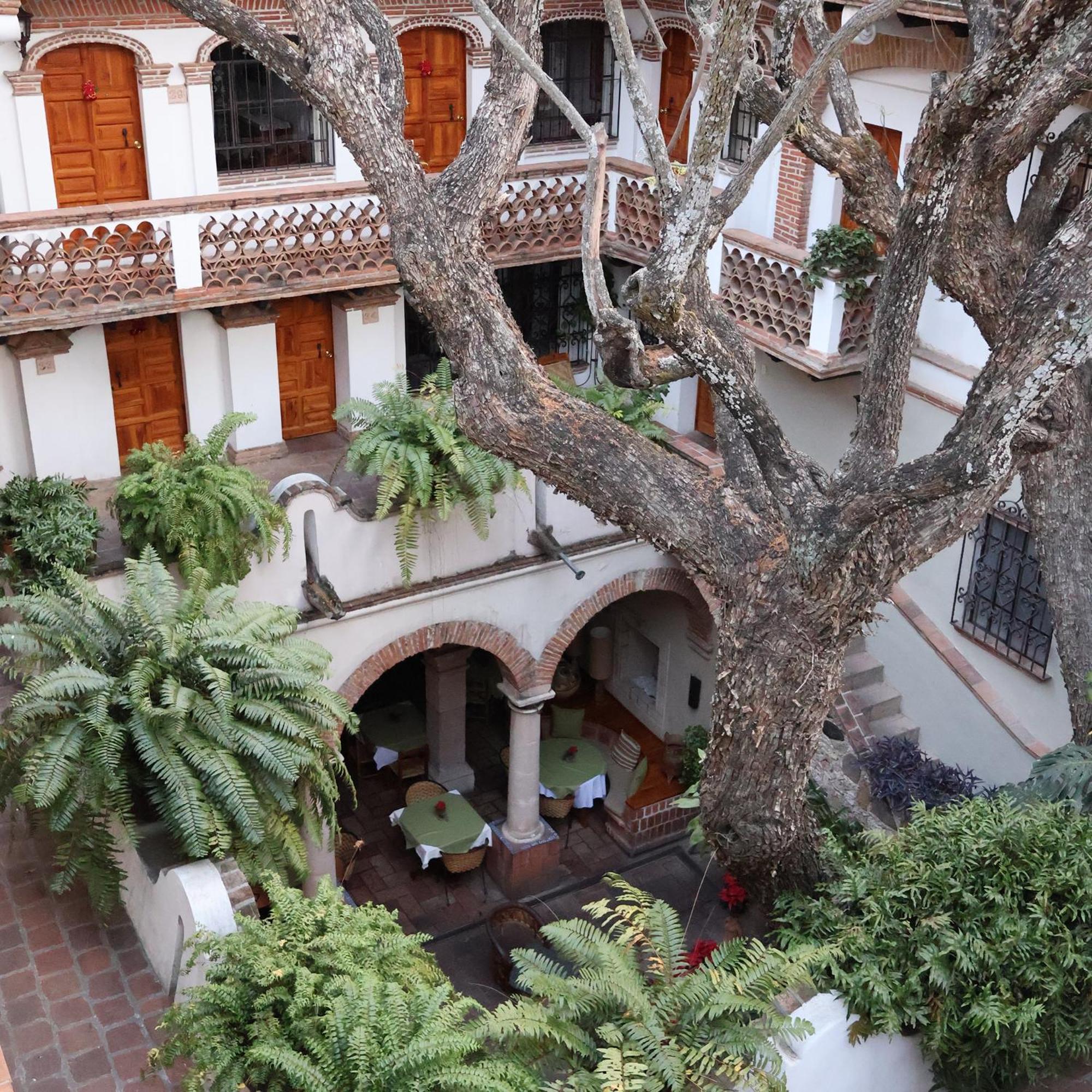 Hotel Los Arcos Taxco de Alarcon Esterno foto
