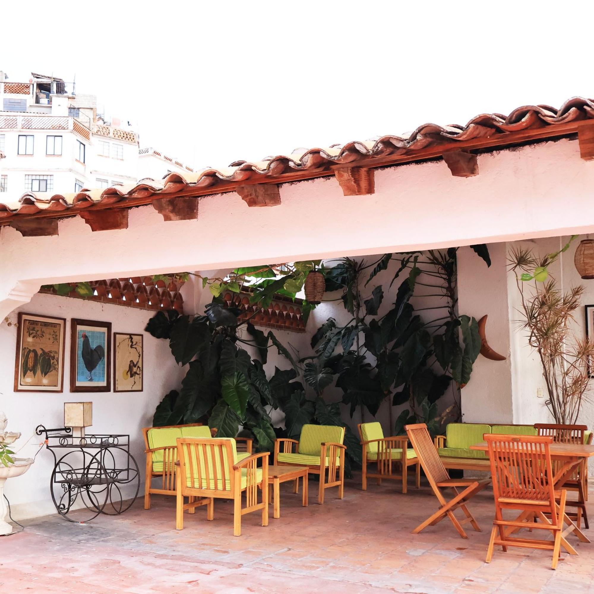 Hotel Los Arcos Taxco de Alarcon Esterno foto