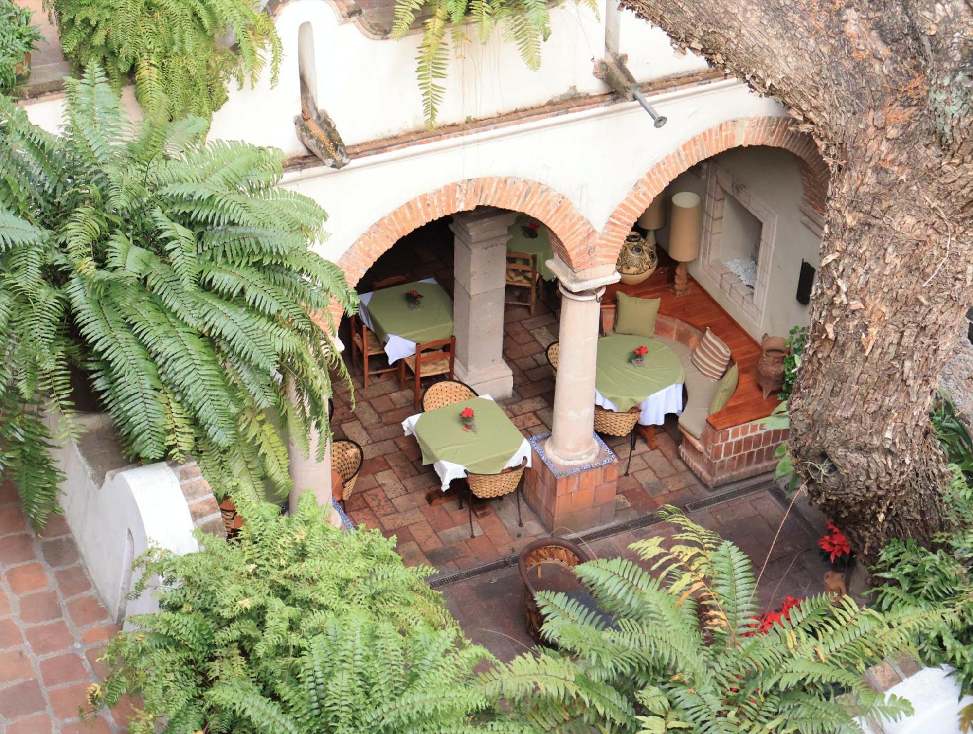 Hotel Los Arcos Taxco de Alarcon Esterno foto