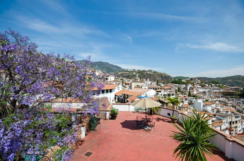 Hotel Los Arcos Taxco de Alarcon Esterno foto